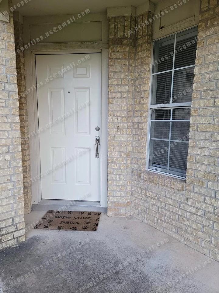 2874 Southampton Way #A - Photo 5 of 25