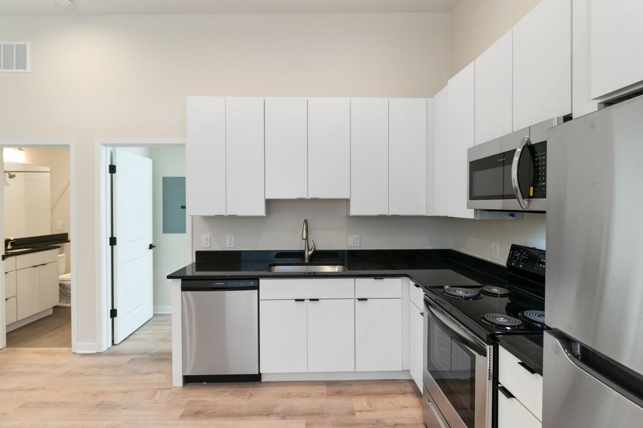 Avenue Eleven Apartments - Photo 2 of 34