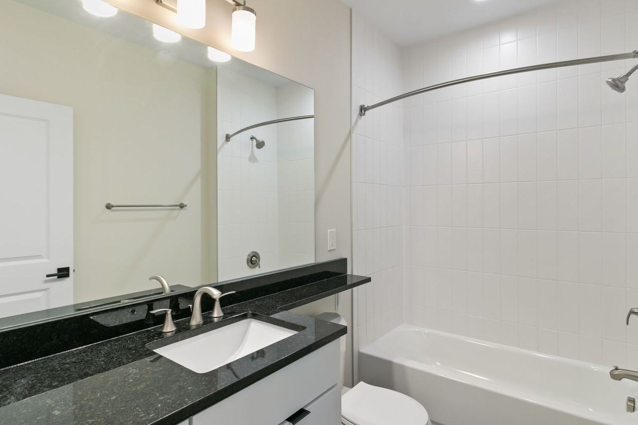 Avenue Eleven Apartments - Photo 4 of 34