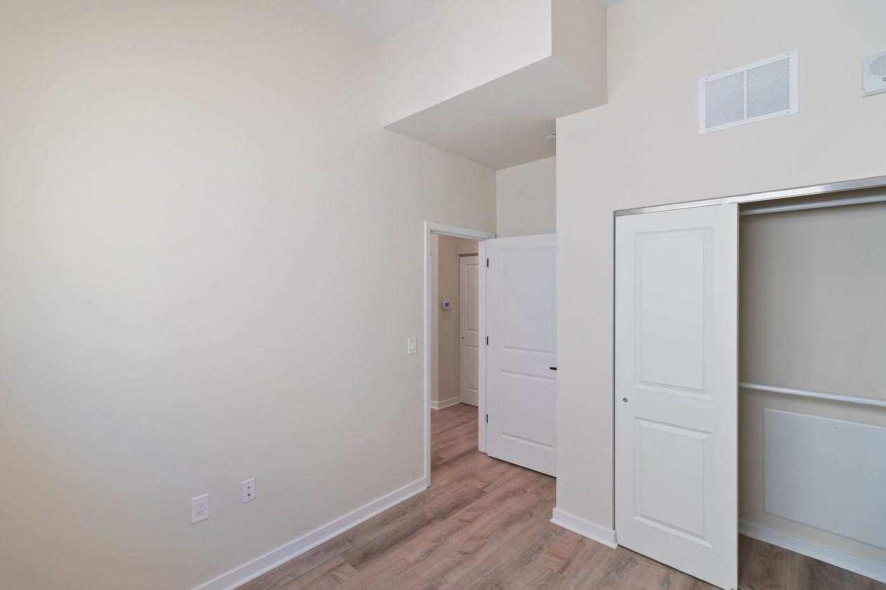 Avenue Eleven Apartments - Photo 6 of 34