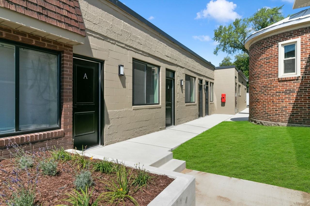 Avenue Eleven Apartments - Photo 7 of 34