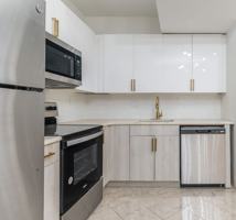 featured image of 1424 W Girard Ave