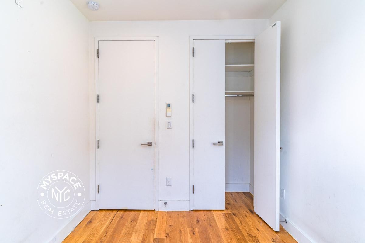 87 Montrose Ave #1R - Photo 7 of 12