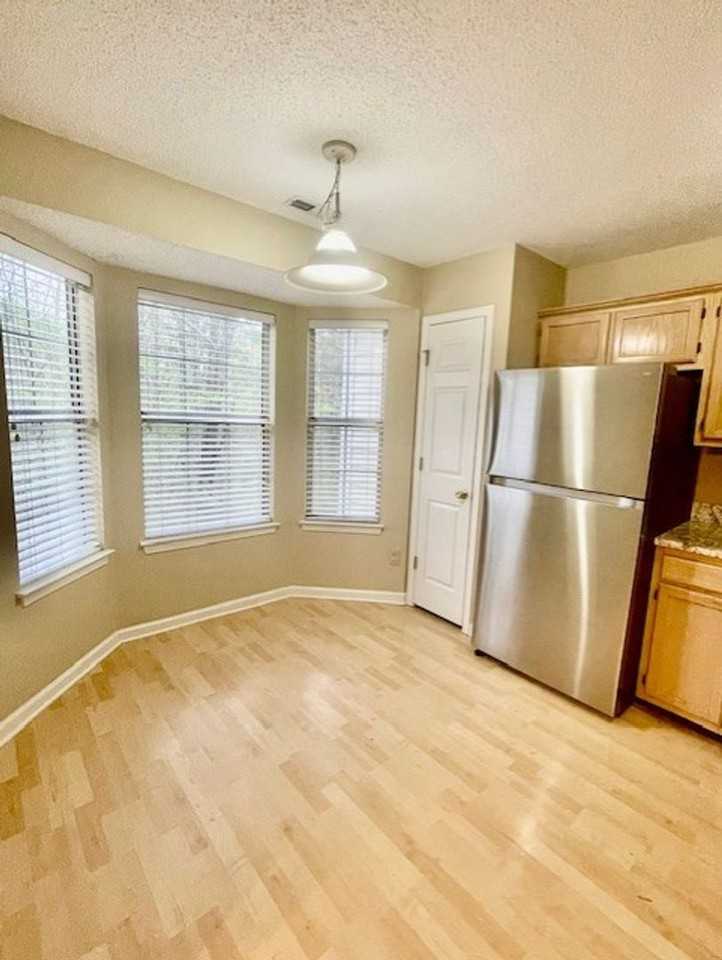 12511 Agate Ln - Photo 4 of 15
