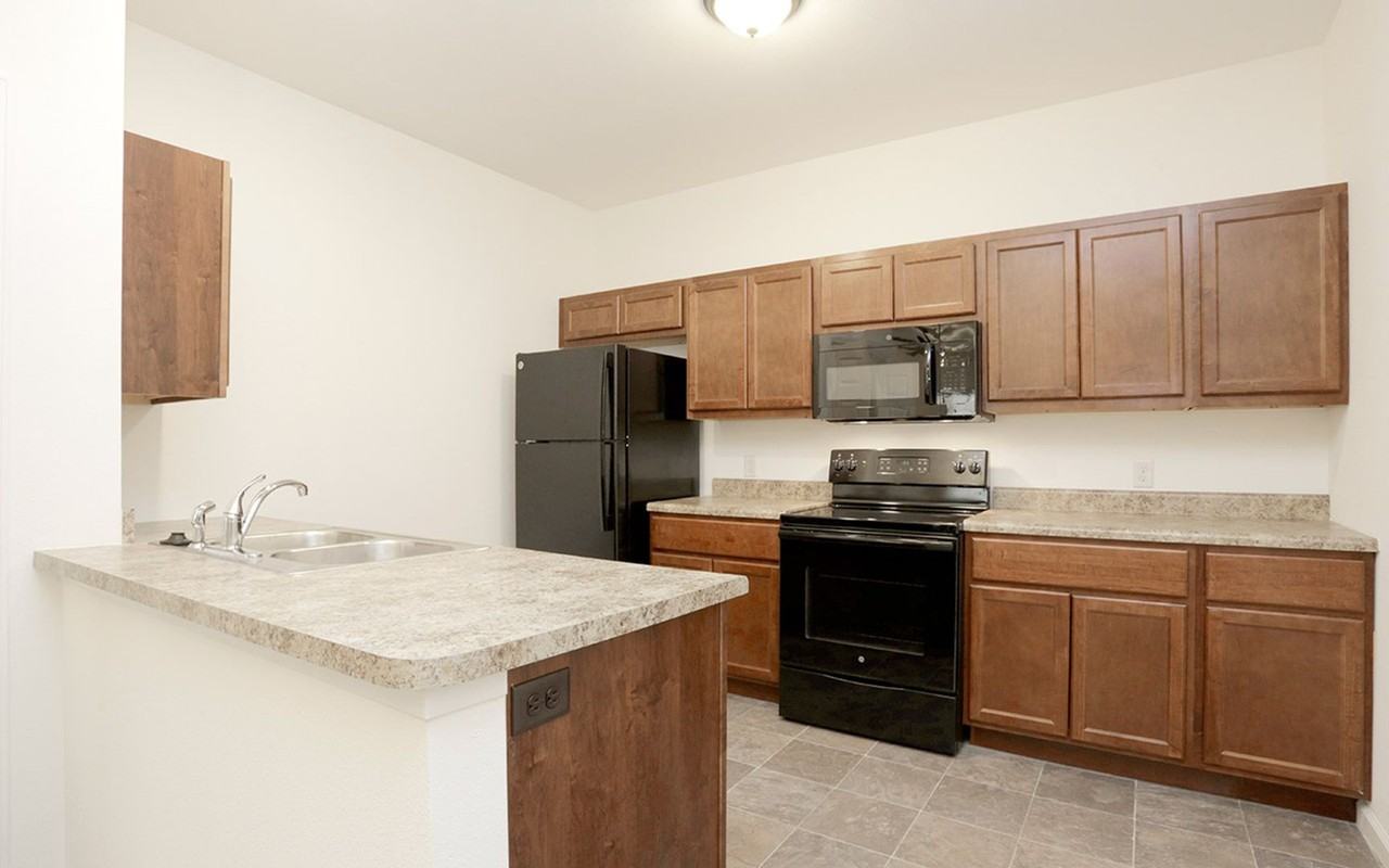 3721HA - Photo 2 of 3