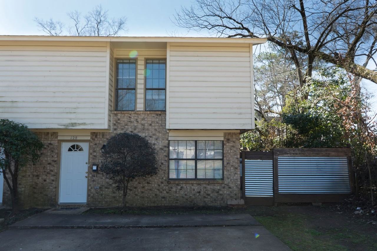 128 Hayter St - Photo 2 of 18