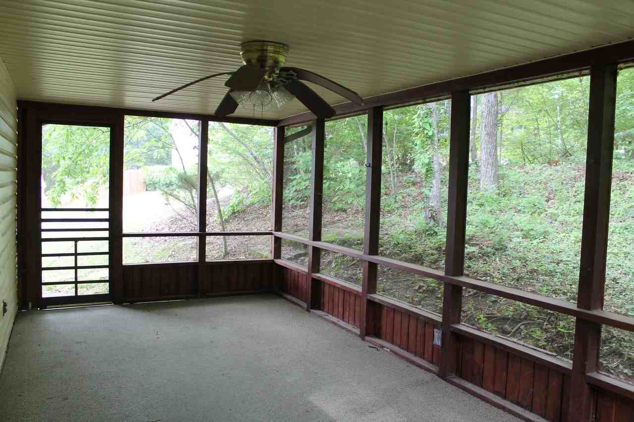 100 Hooper Court - Photo 4 of 19