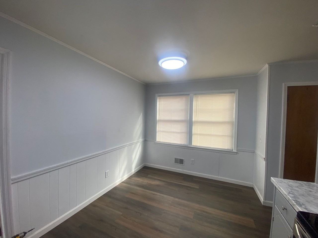221 Ramblewood Dr - Photo 5 of 21