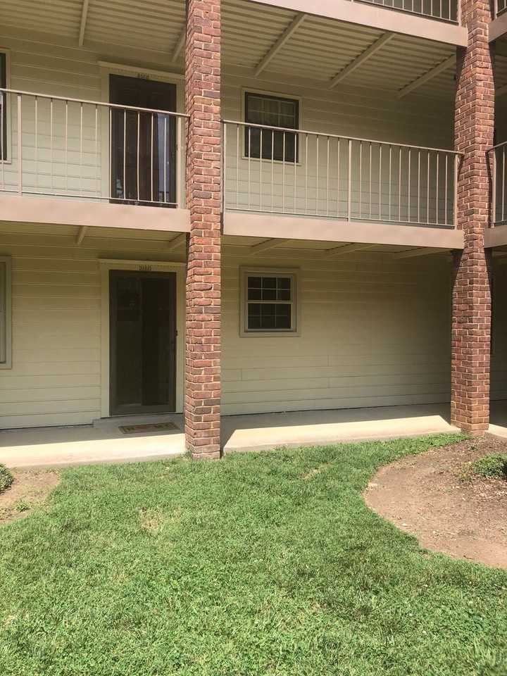 3160 Hillsboro Pike - Photo 3 of 19