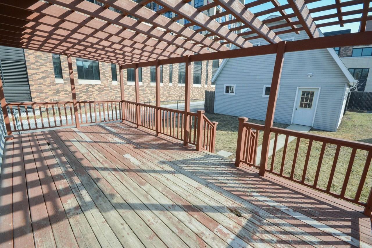 308 15th Ave Sw - Photo 3 of 19