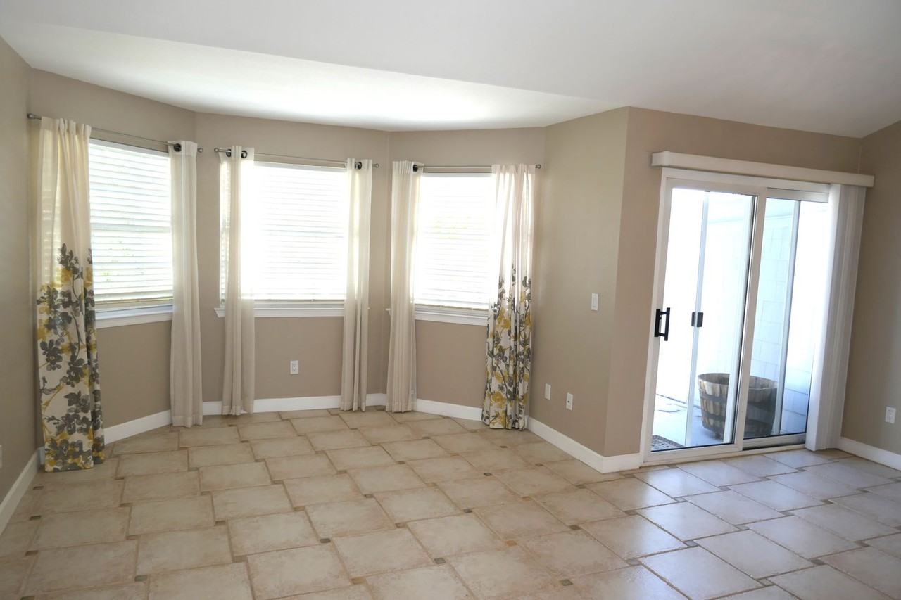 17 Mariners Cir - Photo 5 of 23
