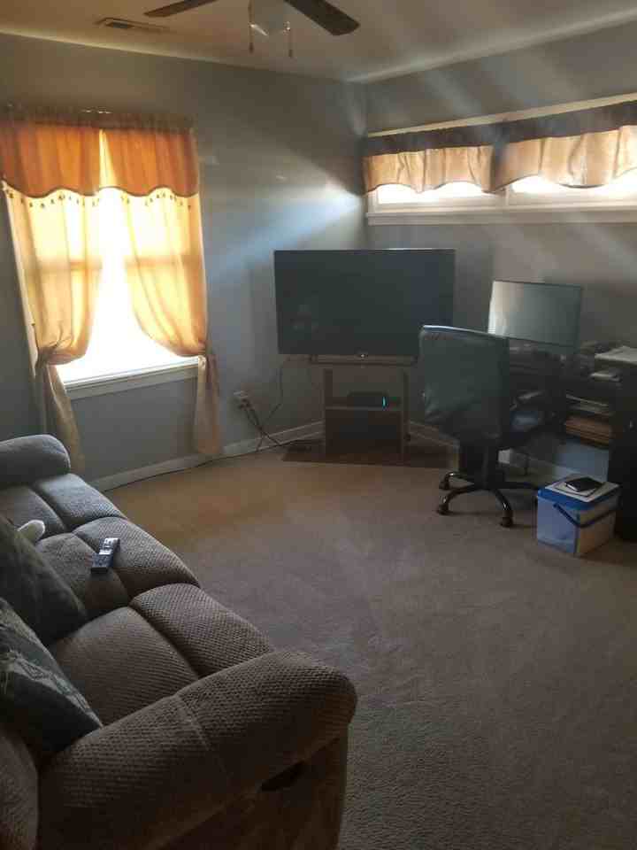 126 Nelson Dr - Photo 4 of 11