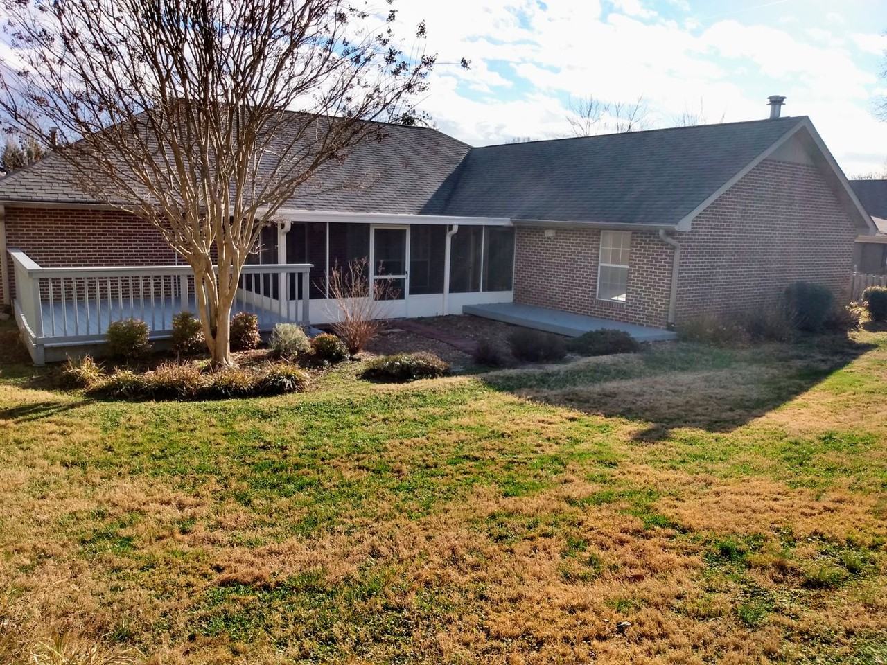 2291 Willingham Ln - Photo 2 of 21