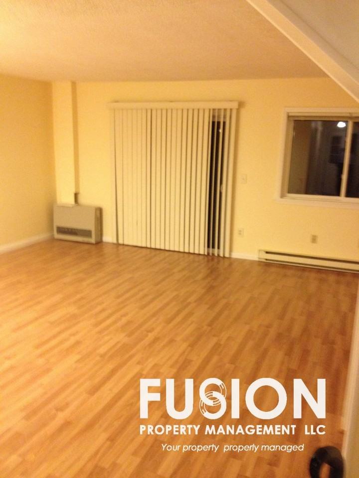 L15 Stonehedge Dr - Photo 2 of 11