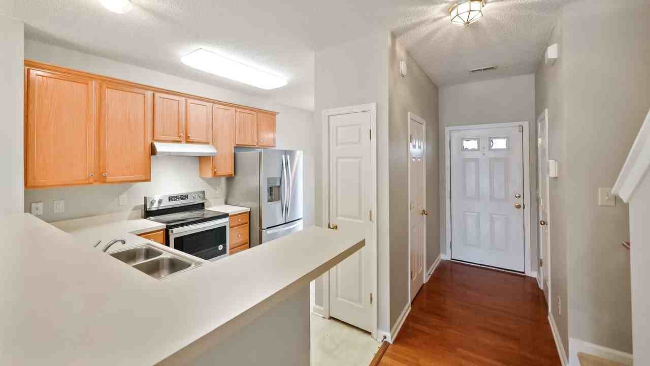 903 Cinnamon Dr - Photo 2 of 15