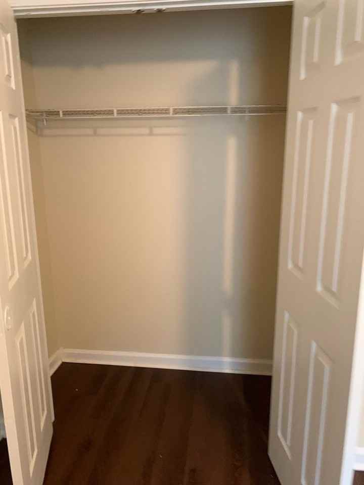 1009 University St Apt A - Photo 7 of 8