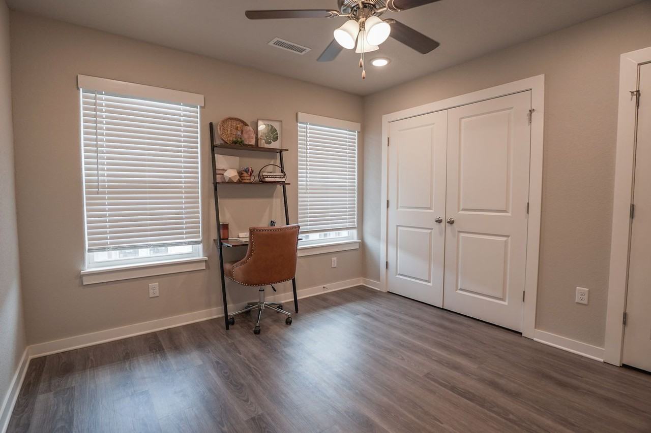 695 N Honey Locust Bnd #52 - Photo 4 of 18