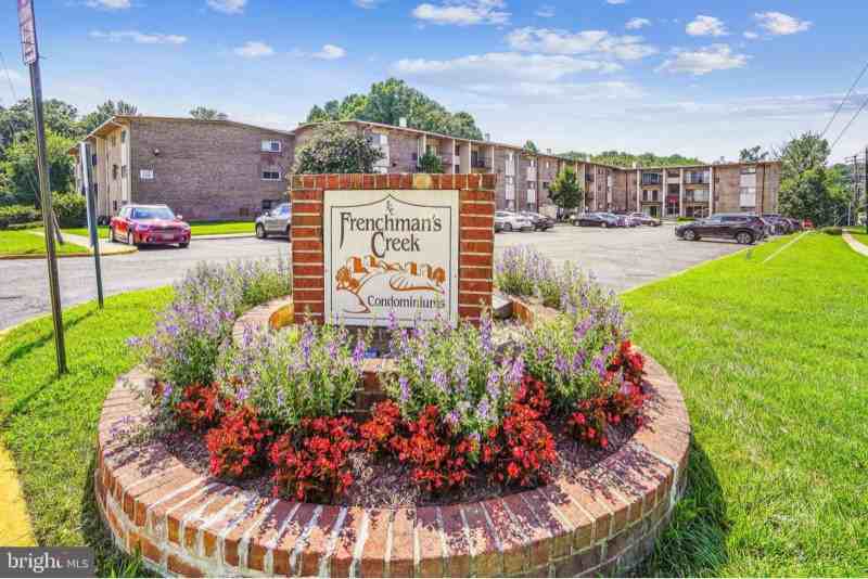 7525 Riverdale Rd - Photo 2 of 10