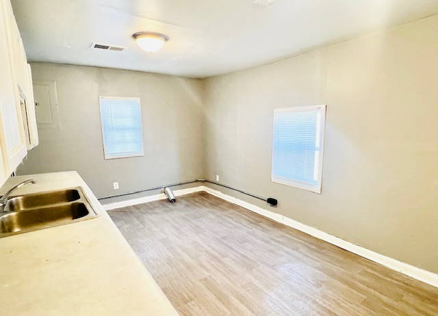 2615 Askew Ave - Photo 2 of 5