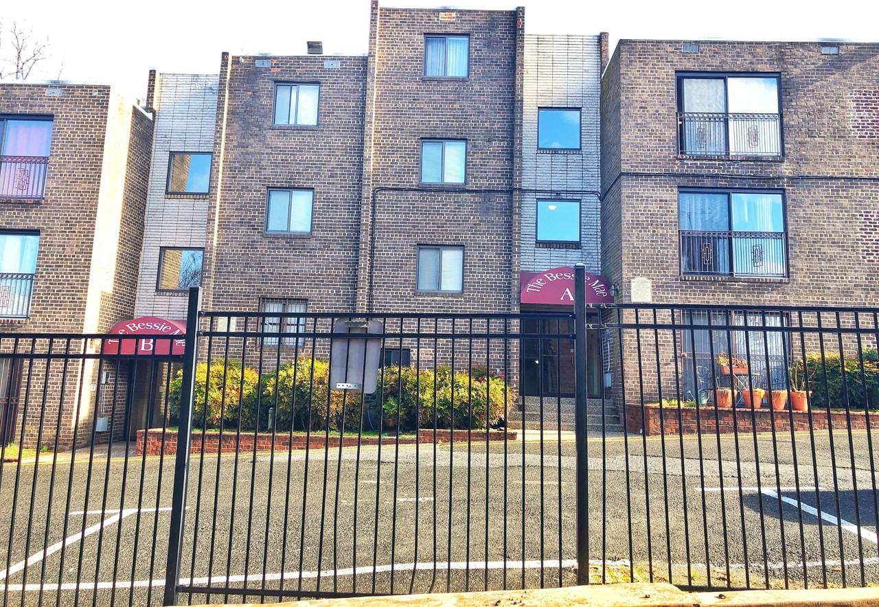 310 Atlantic St Se #303B - Photo 3 of 7