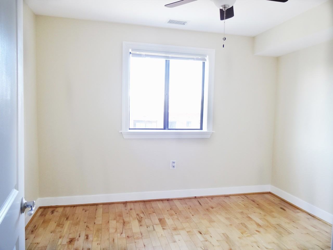 310 Atlantic St Se #303B - Photo 7 of 7