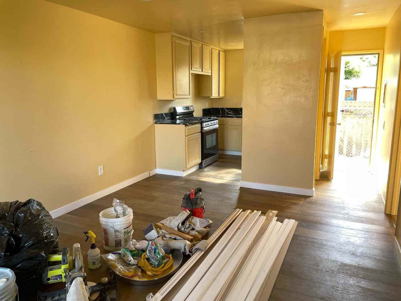 531 Sampson St - Photo 5 of 8