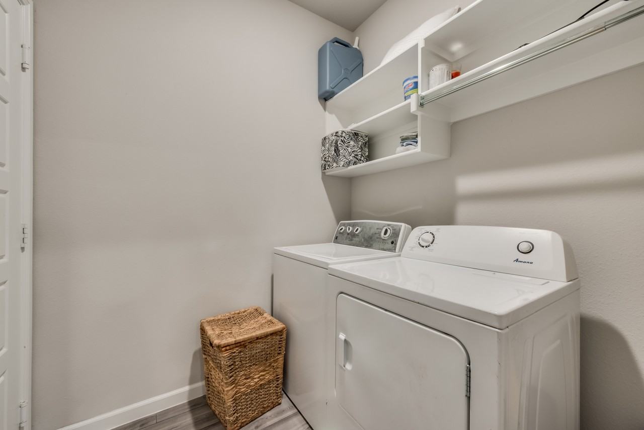 1568 Glacier Rdg #NA - Photo 3 of 16