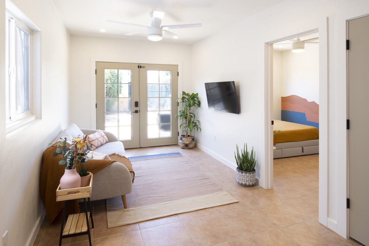 505 W Virginia Ave - Photo 3 of 6