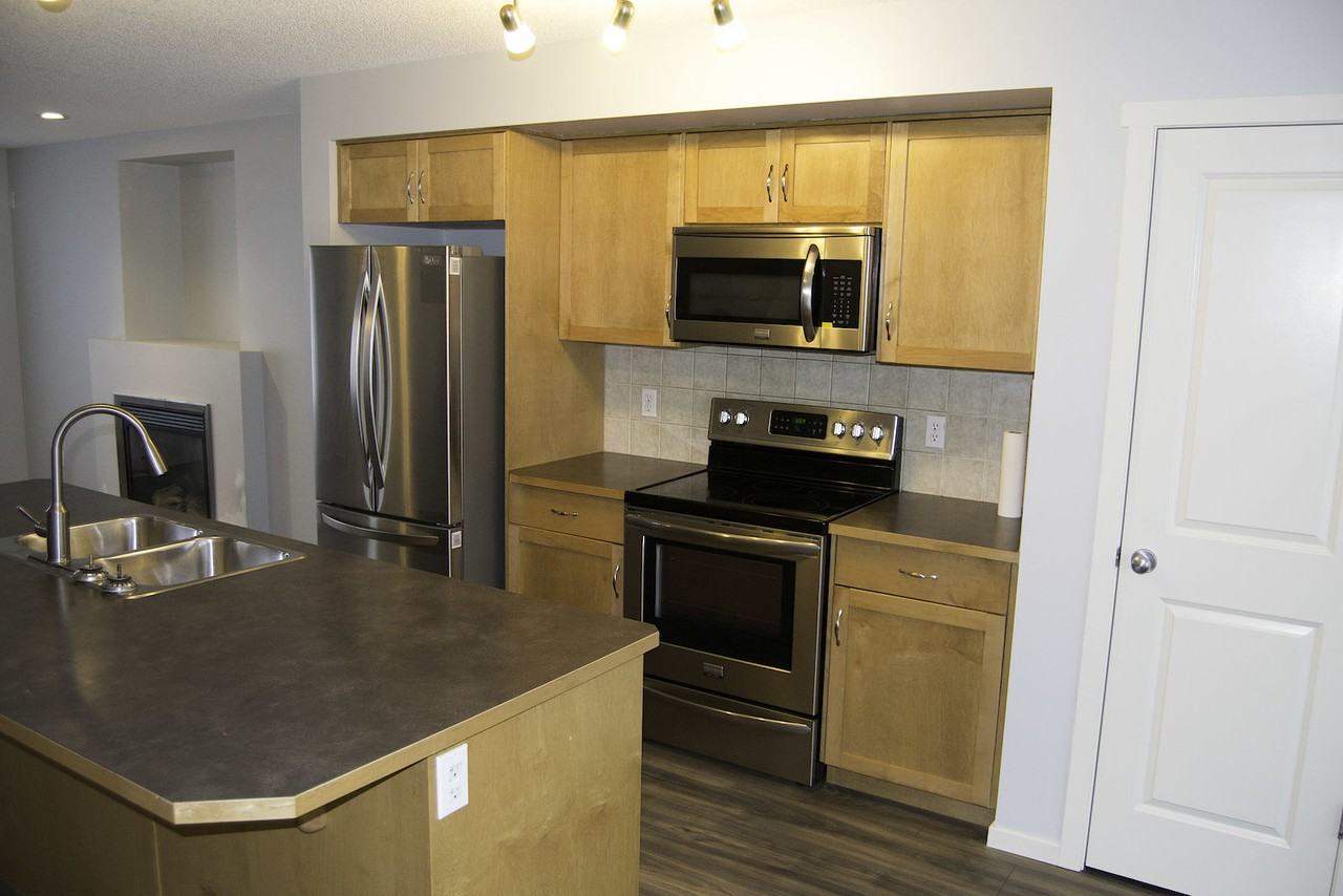 292 Silverado Drive Southwest - Photo 3 of 17