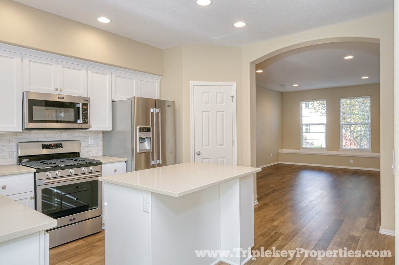 6012 Ne Alder St #1 - Photo 4 of 26