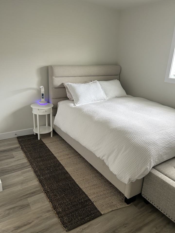 2616 Shuswap Road - Photo 3 of 31