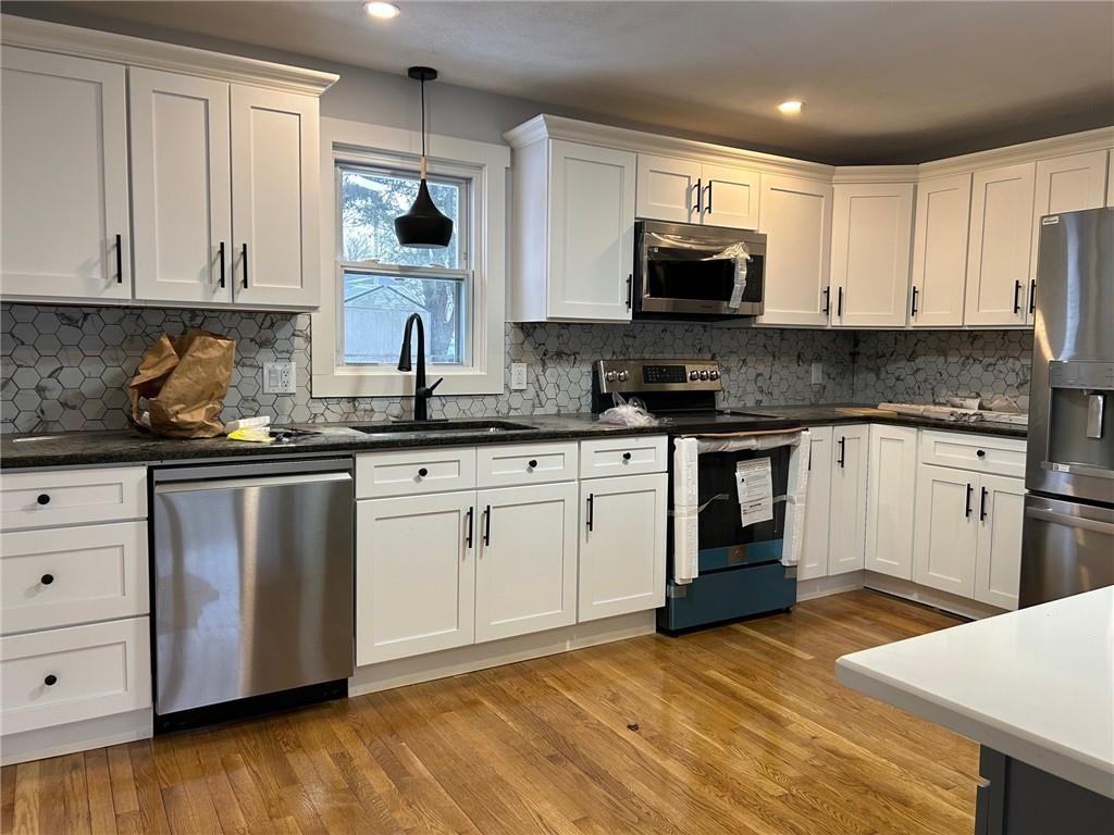 25 Tobyhanna St - Photo 3 of 16