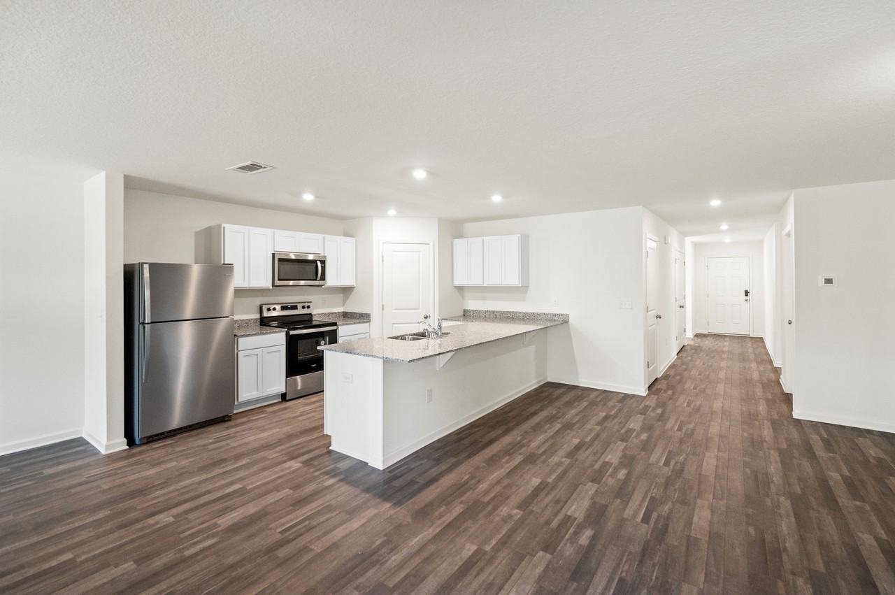 21750 Sutherland Cir #1 - Photo 3 of 24
