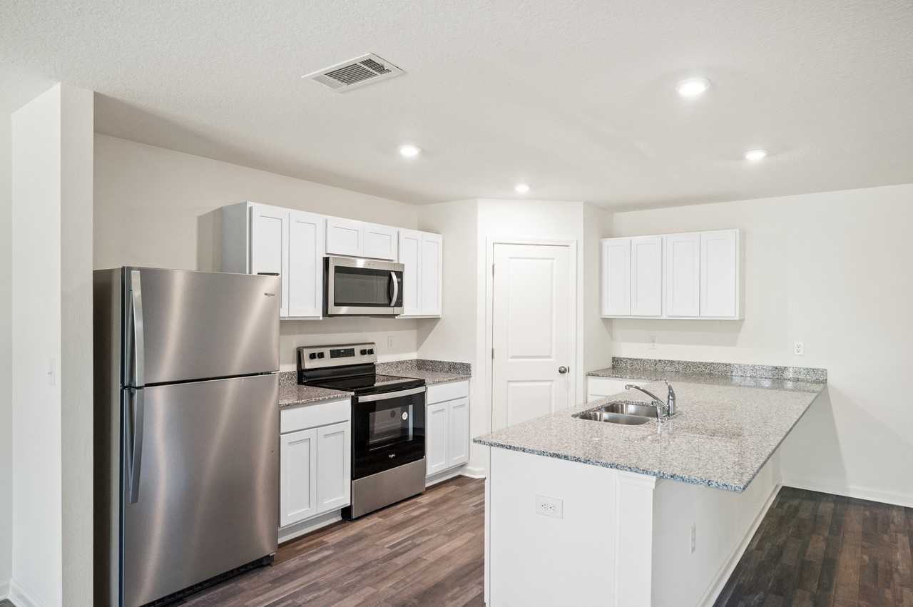 21750 Sutherland Cir #1 - Photo 4 of 24