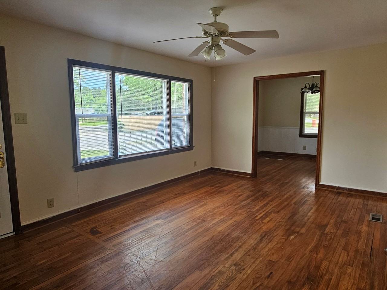 2 Henderson Dr - Photo 3 of 11