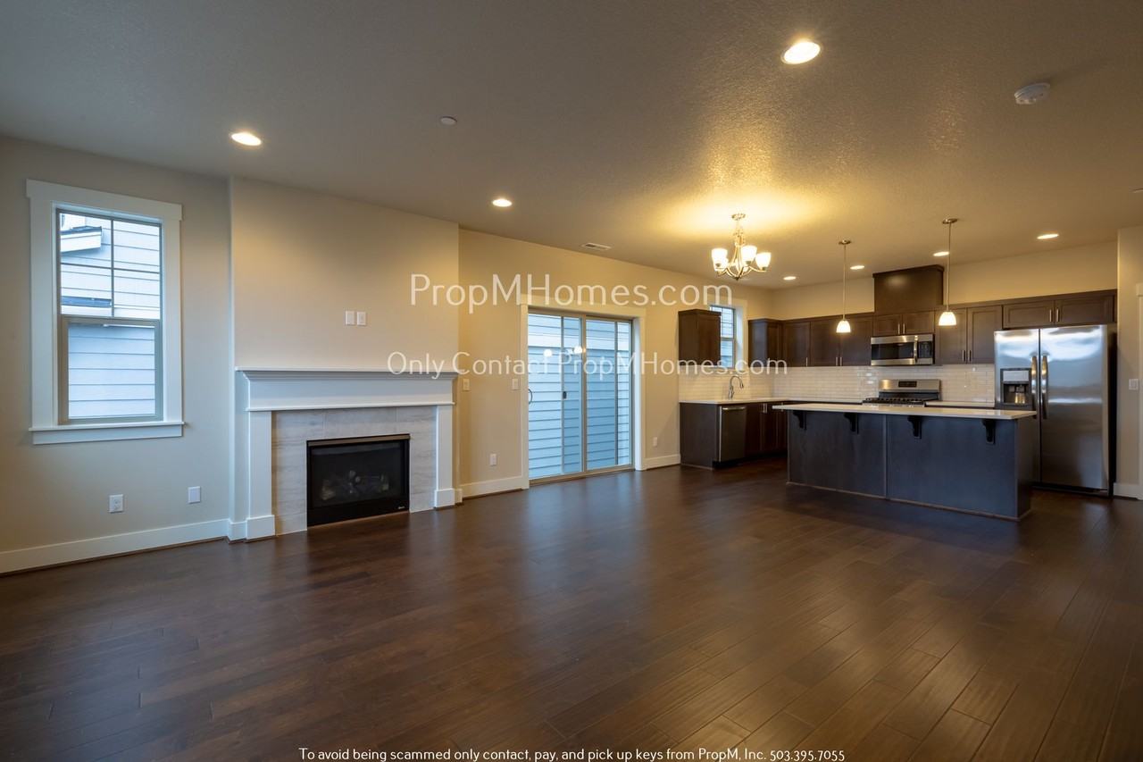 11034 Sw Stockholm Dr - Photo 2 of 27