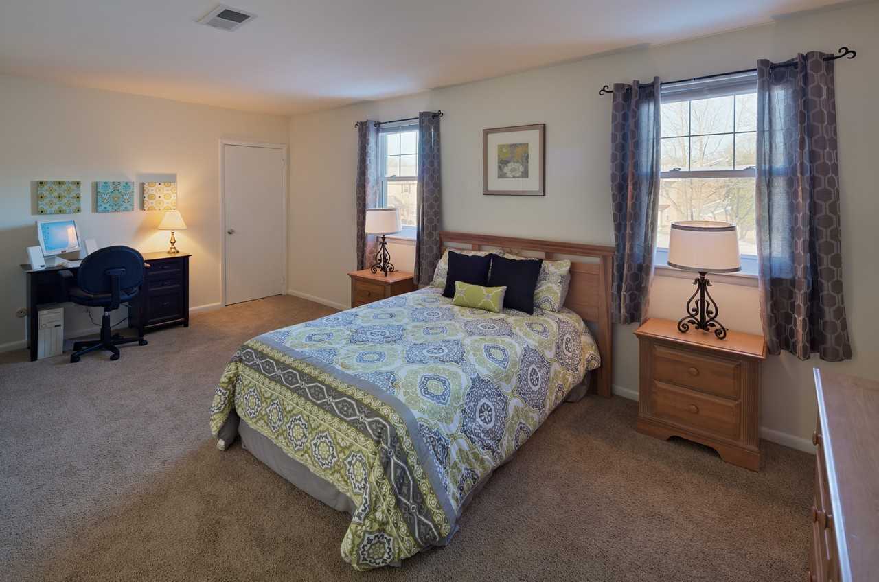 20 Church Rd - Photo 5 of 11