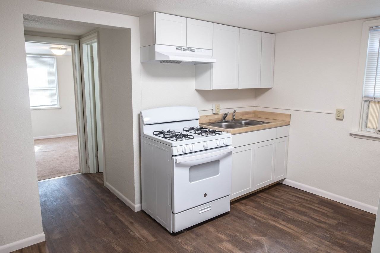 201EL - Photo 3 of 32