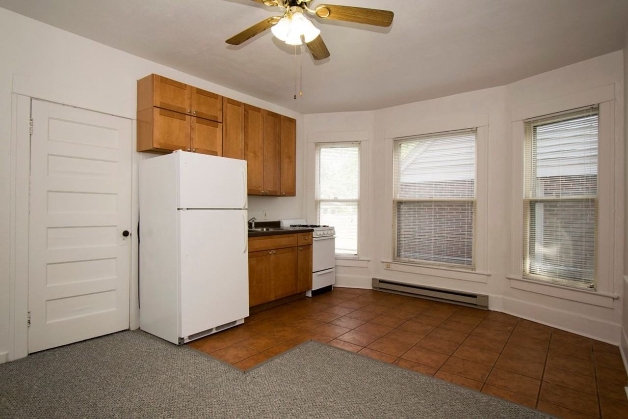 616HE - Photo 6 of 7