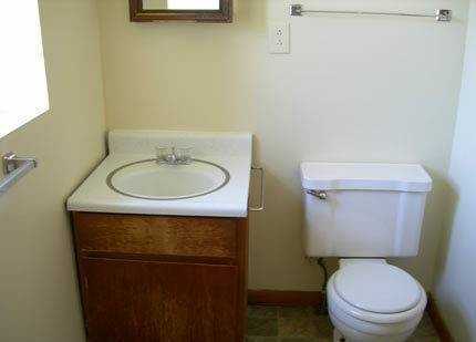 CR - 1006 Crescent Dr - Photo 4 of 4