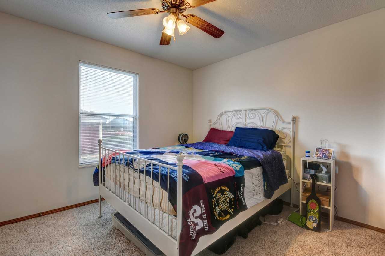 1202KO - Photo 2 of 20