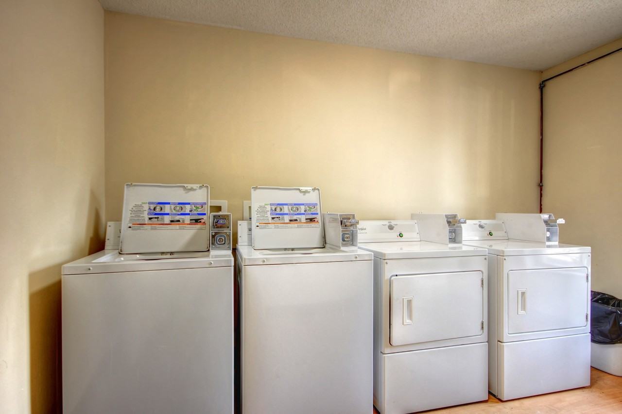 1901KA - Photo 3 of 17