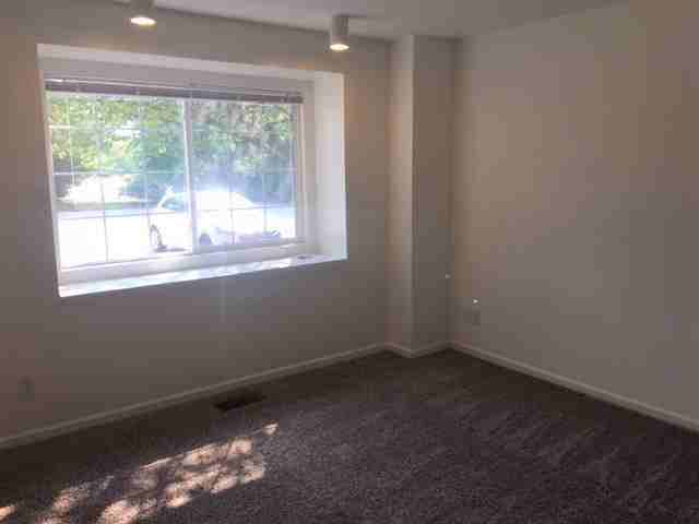 1119PLY - Photo 3 of 25