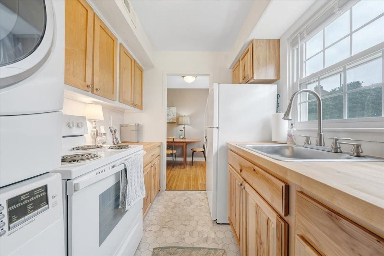 2BD/1BA - Photo 6 of 40