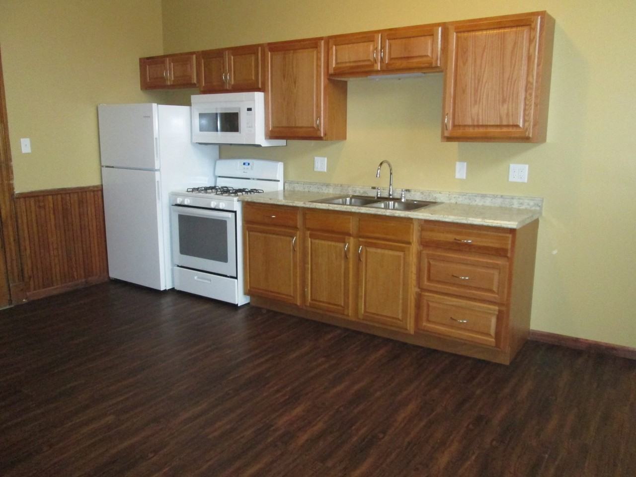 731 Maine - Photo 2 of 5