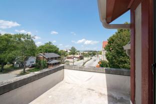 402RAC - Photo 1 of 1