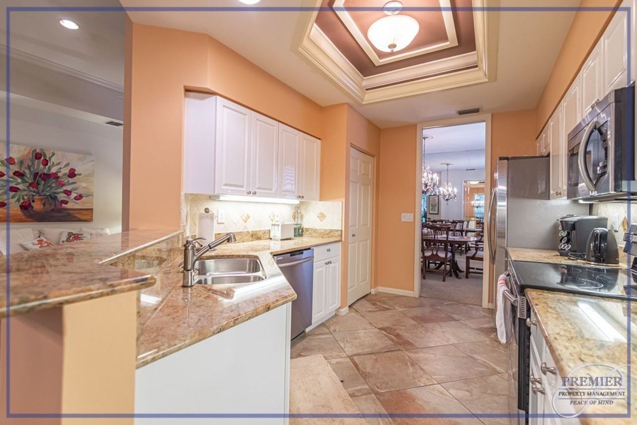 8460 Abbington Cir #1821 - Photo 4 of 28