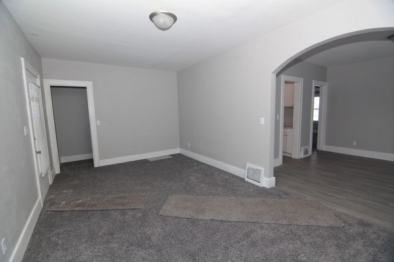 4535 14th Ave - Photo 3 of 25