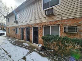 featured image of 393 E Oakland Ave