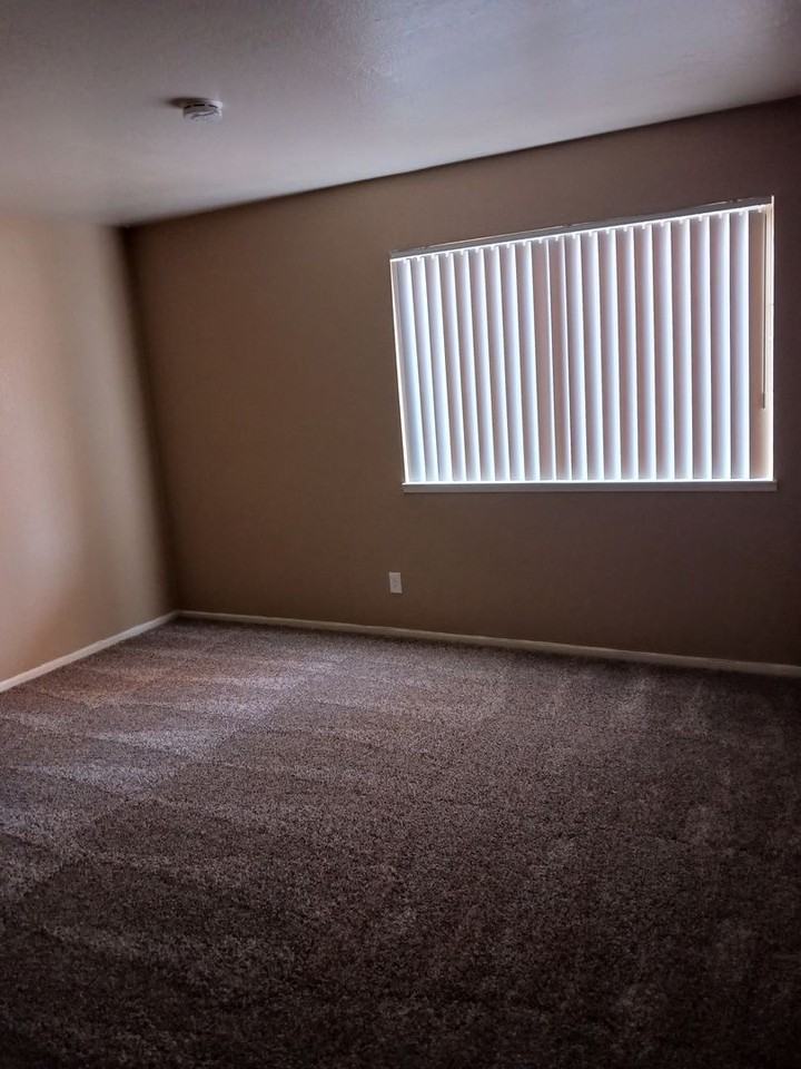 1540 Mosaic Way - Photo 6 of 36